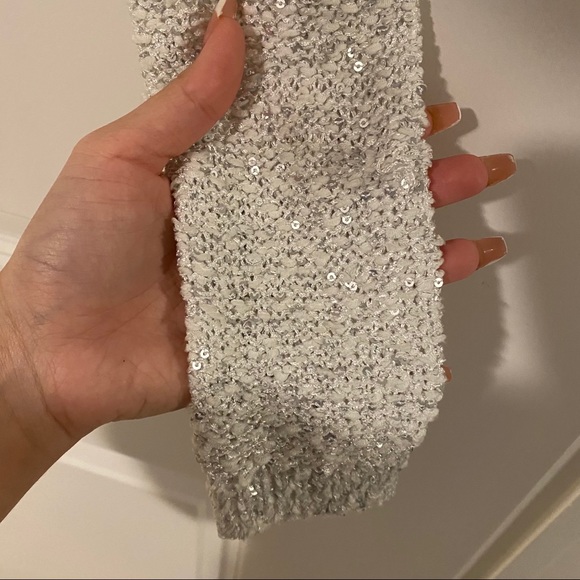 Orsay sparkly white fall sweater V-neck tight fit - Picture 13 of 13